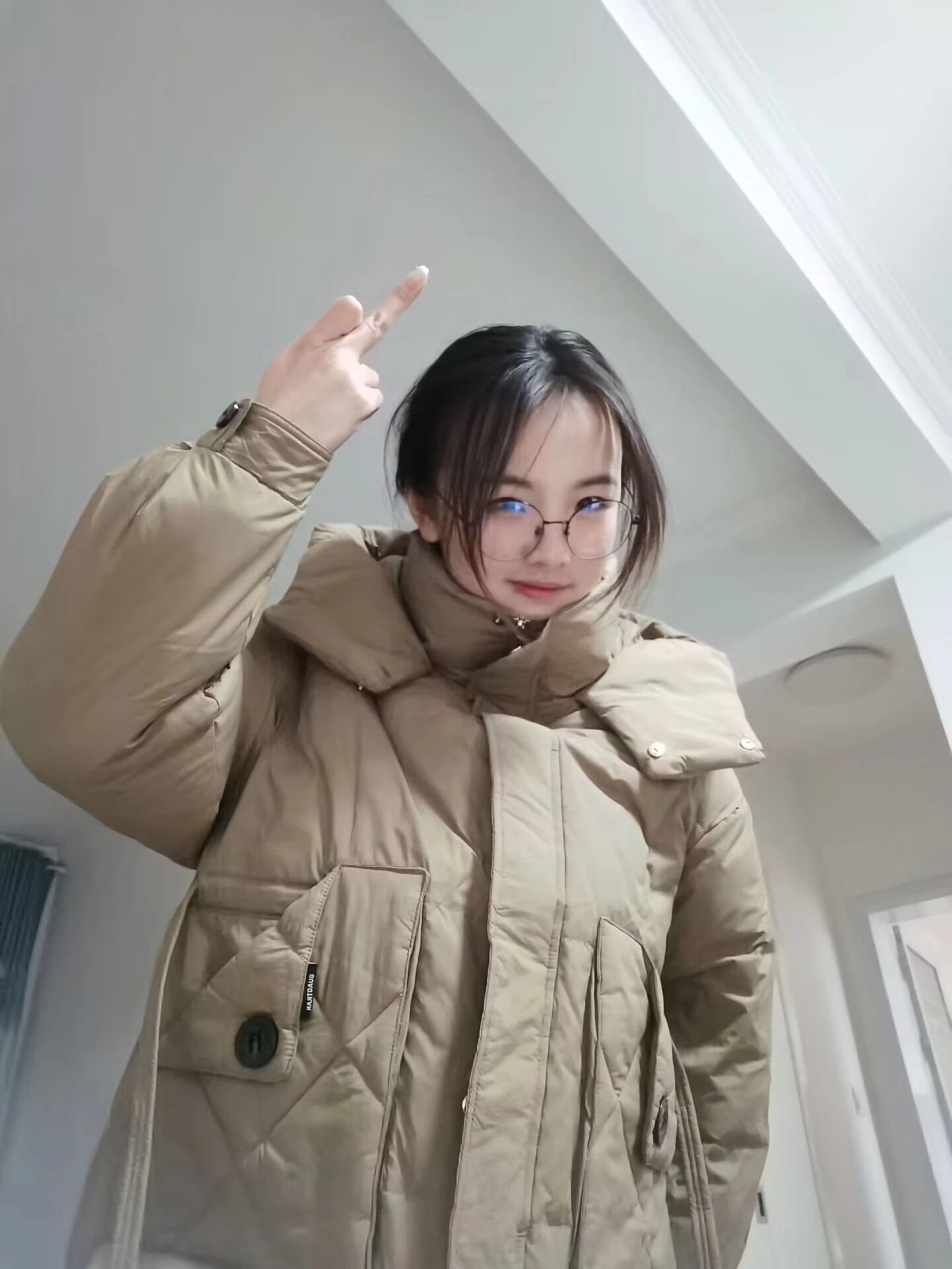 圆框眼镜丸子头小姐姐【6P/10V/1.16GB】 预览图 3