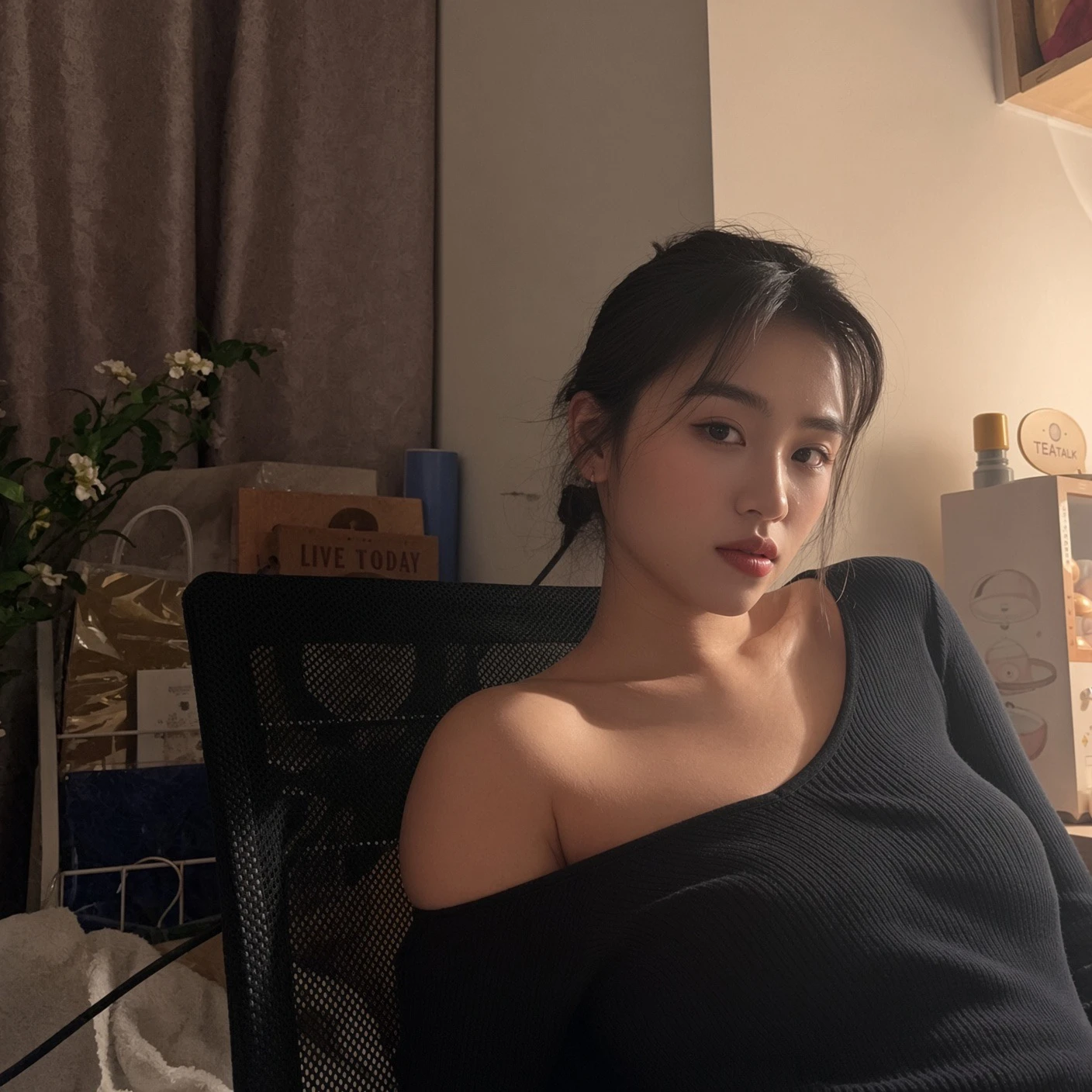 东莞清纯碎花反差妹【28P/19V/508MB】 预览图 8