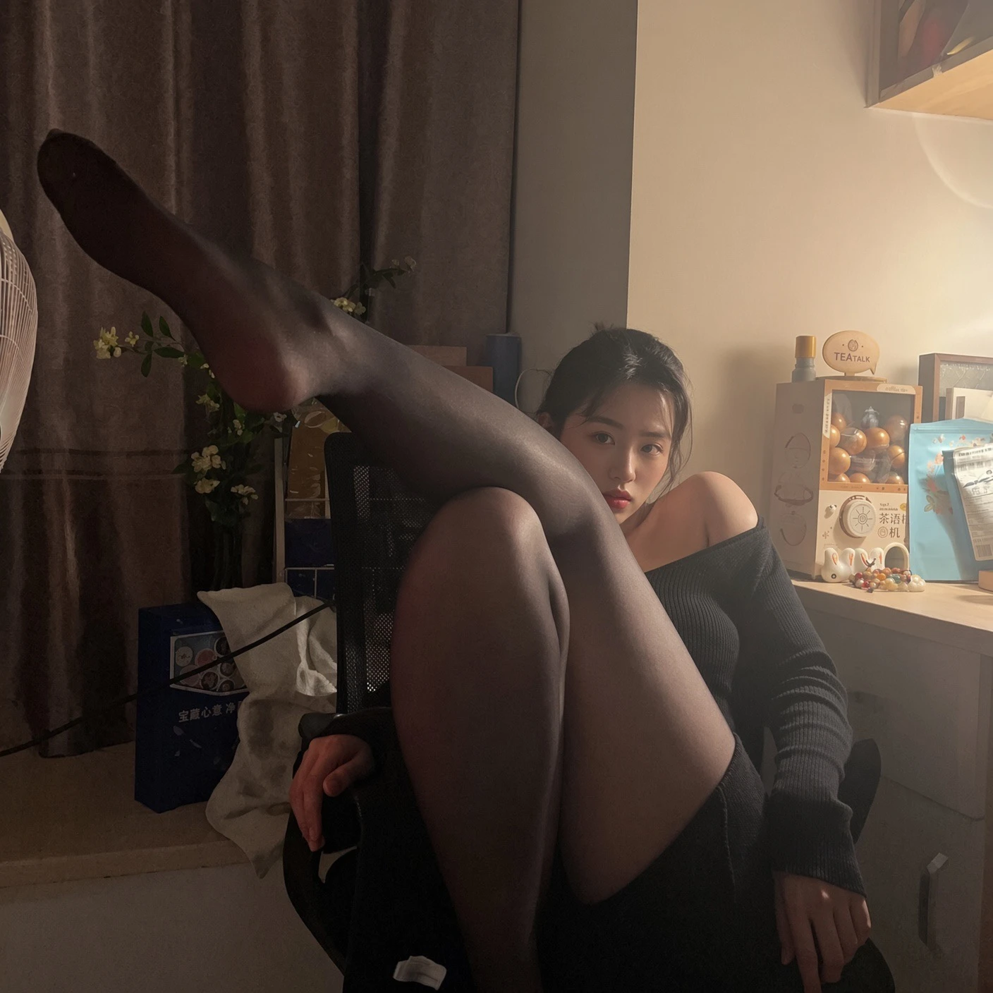 东莞清纯碎花反差妹【28P/19V/508MB】 预览图 9