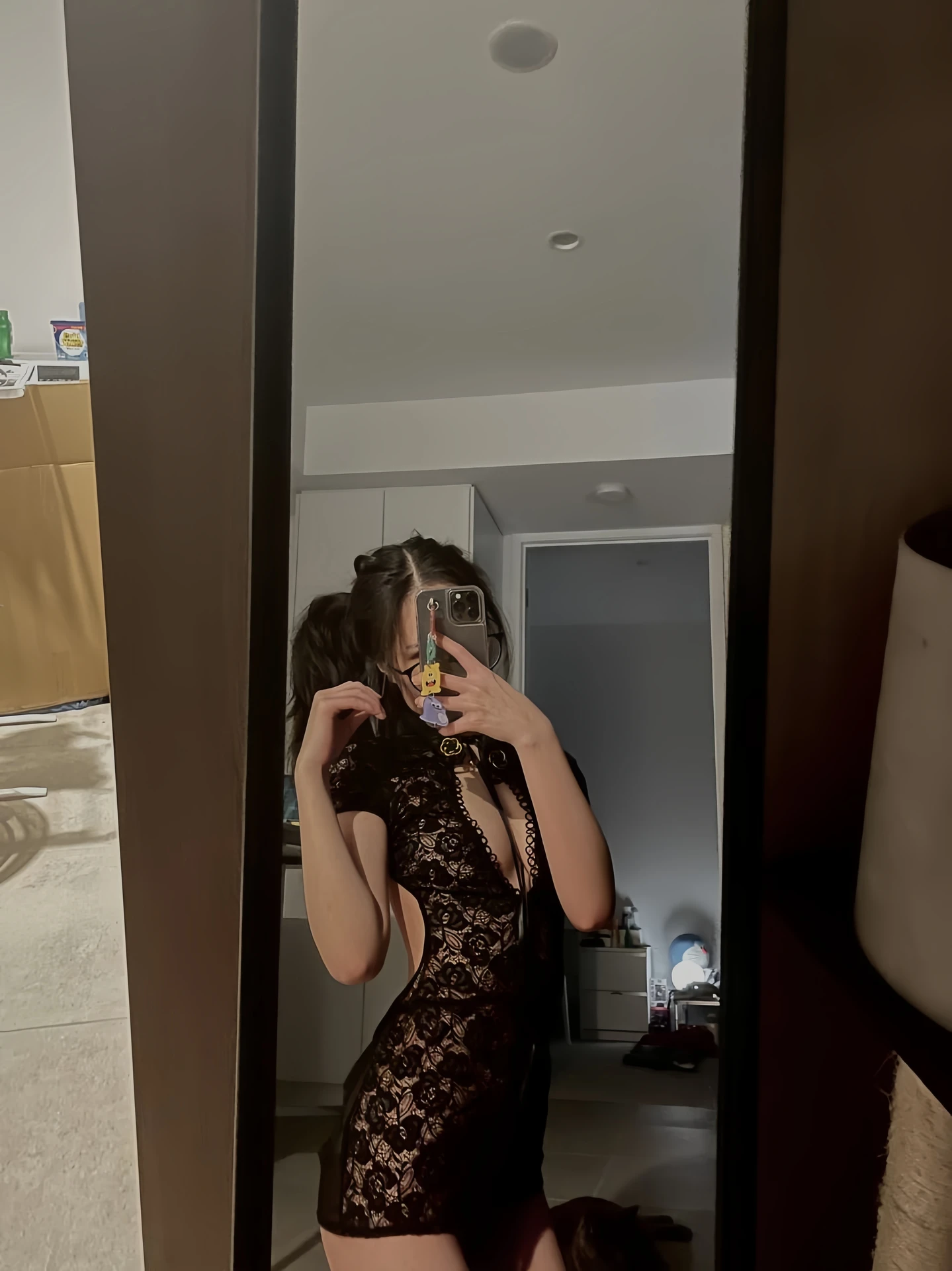 高颜值女大被金主各种调教【17P/14V/851MB】 预览图 3
